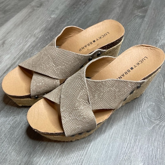 LUCKY Brand Wedge Espadrilles - Picture 1 of 9